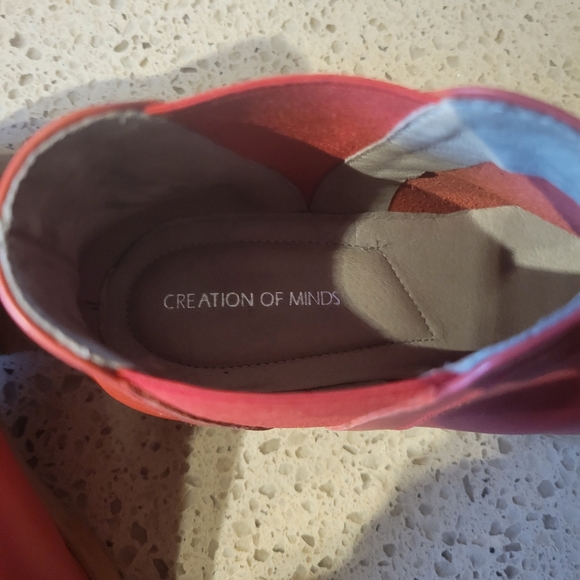 Creation of Minds 6US red pink EUC - Picture 2 of 8